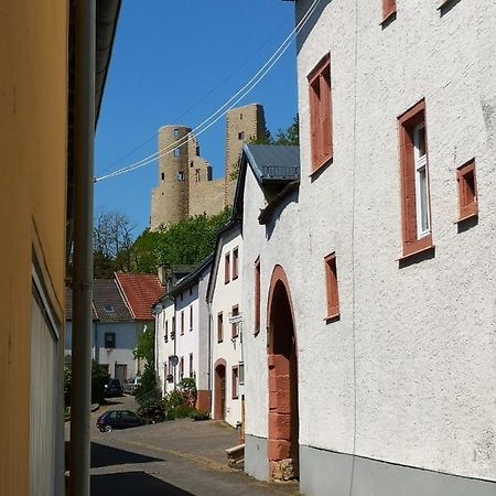 Mooi Ruim Appartement In Antieke Stadsboerderij Schönecken 外观 照片
